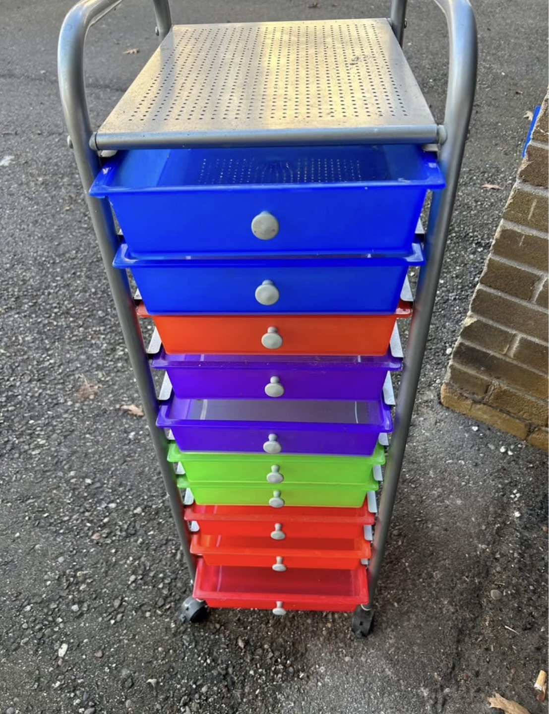 Multi-drawer rolling cart
