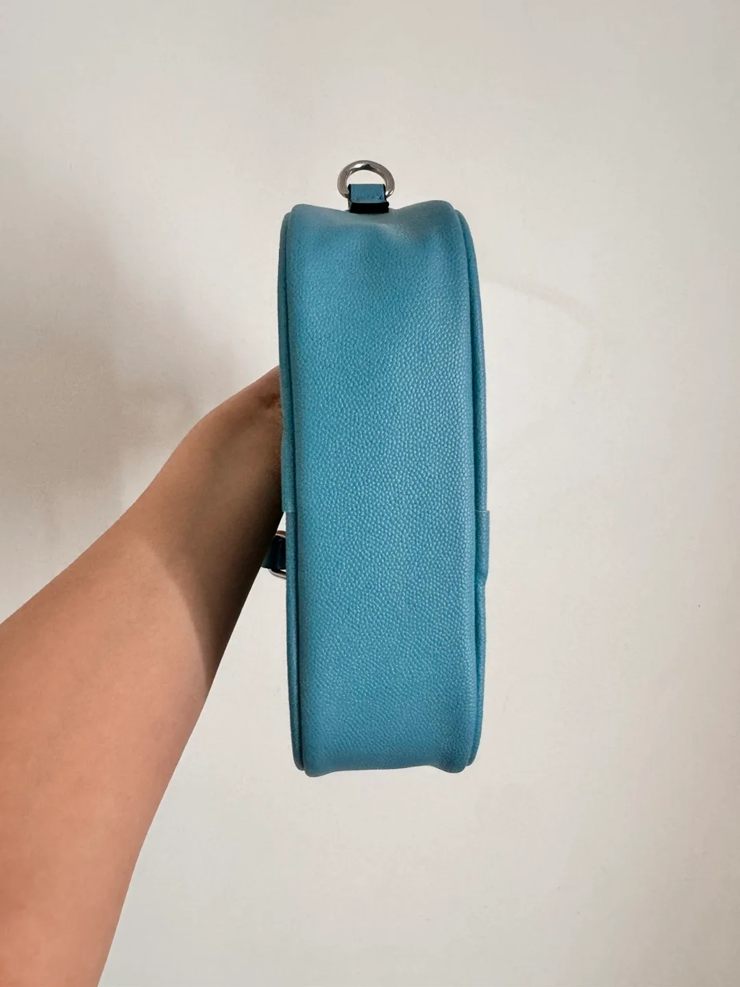 Blue Handbag image indicator(5)