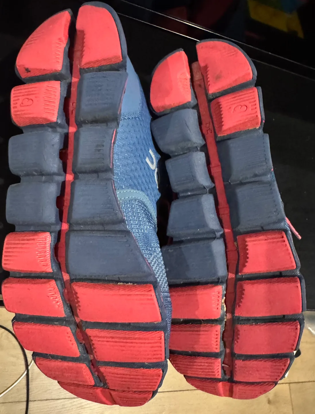 On Cloud Running Shoes W5.5 image indicator(3)