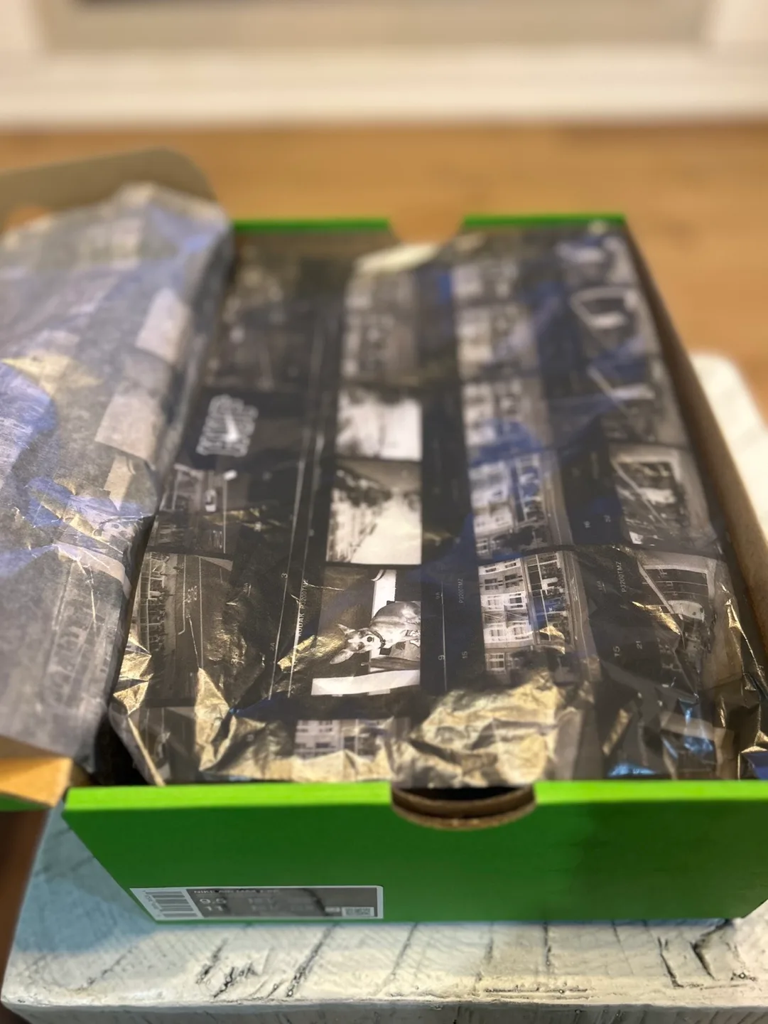 FS: DS Air Max 1 x HUF Green size 9.5  Brand new with box image indicator(8)