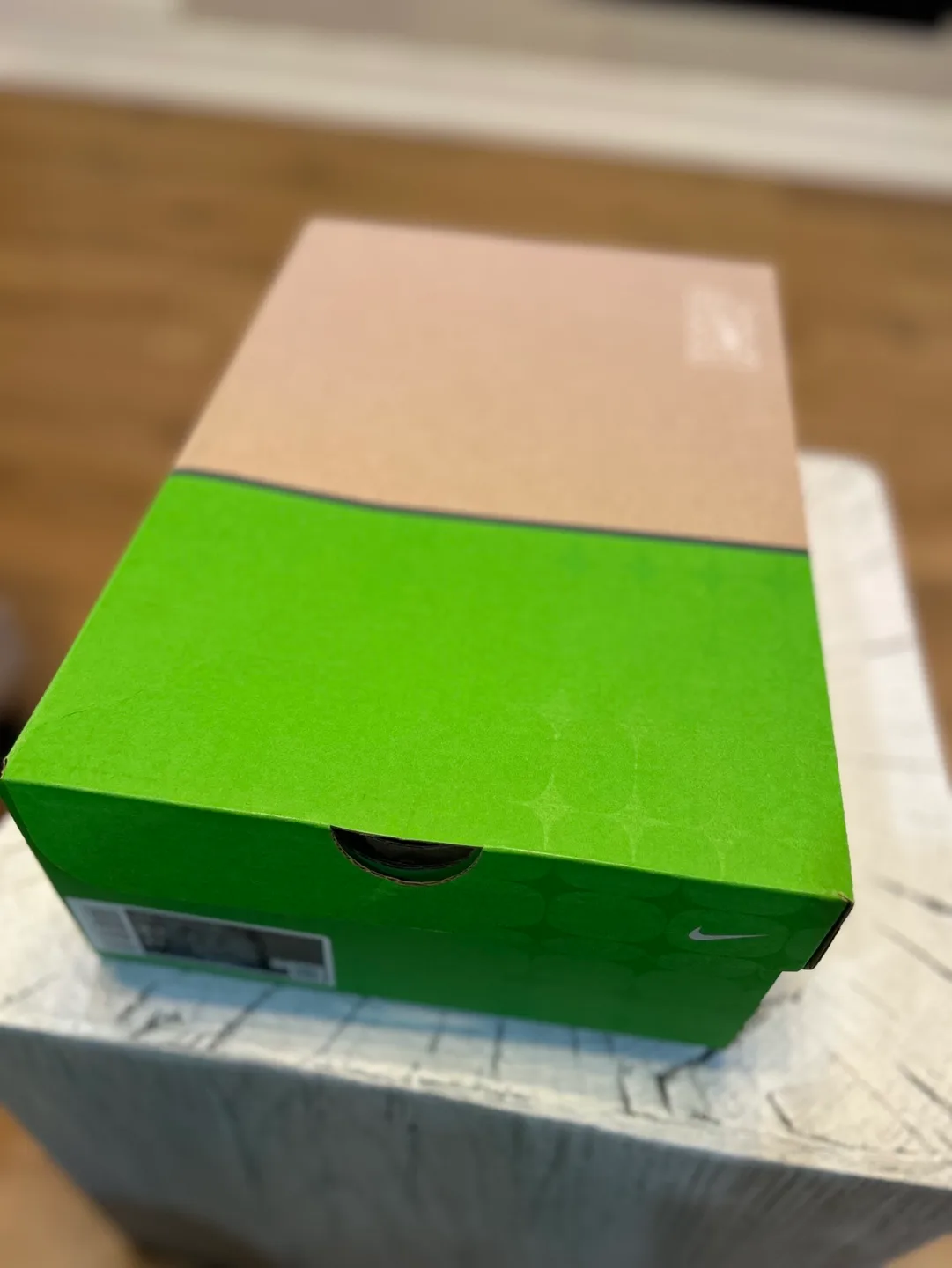 FS: DS Air Max 1 x HUF Green size 9.5  Brand new with box image indicator(7)