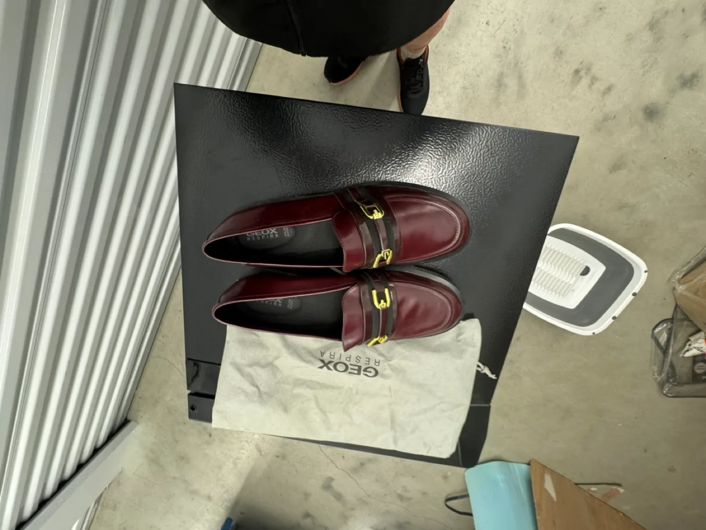 Brand New Women's Burgundy real Leather Loafers - GEOX Respira image indicator(2)