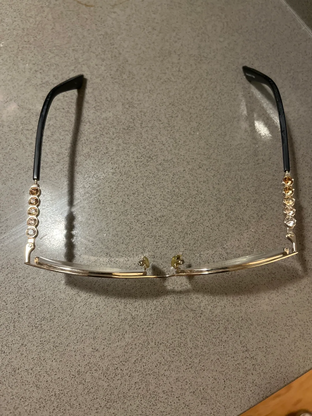 Discontinued Swarovski glasses image indicator(2)