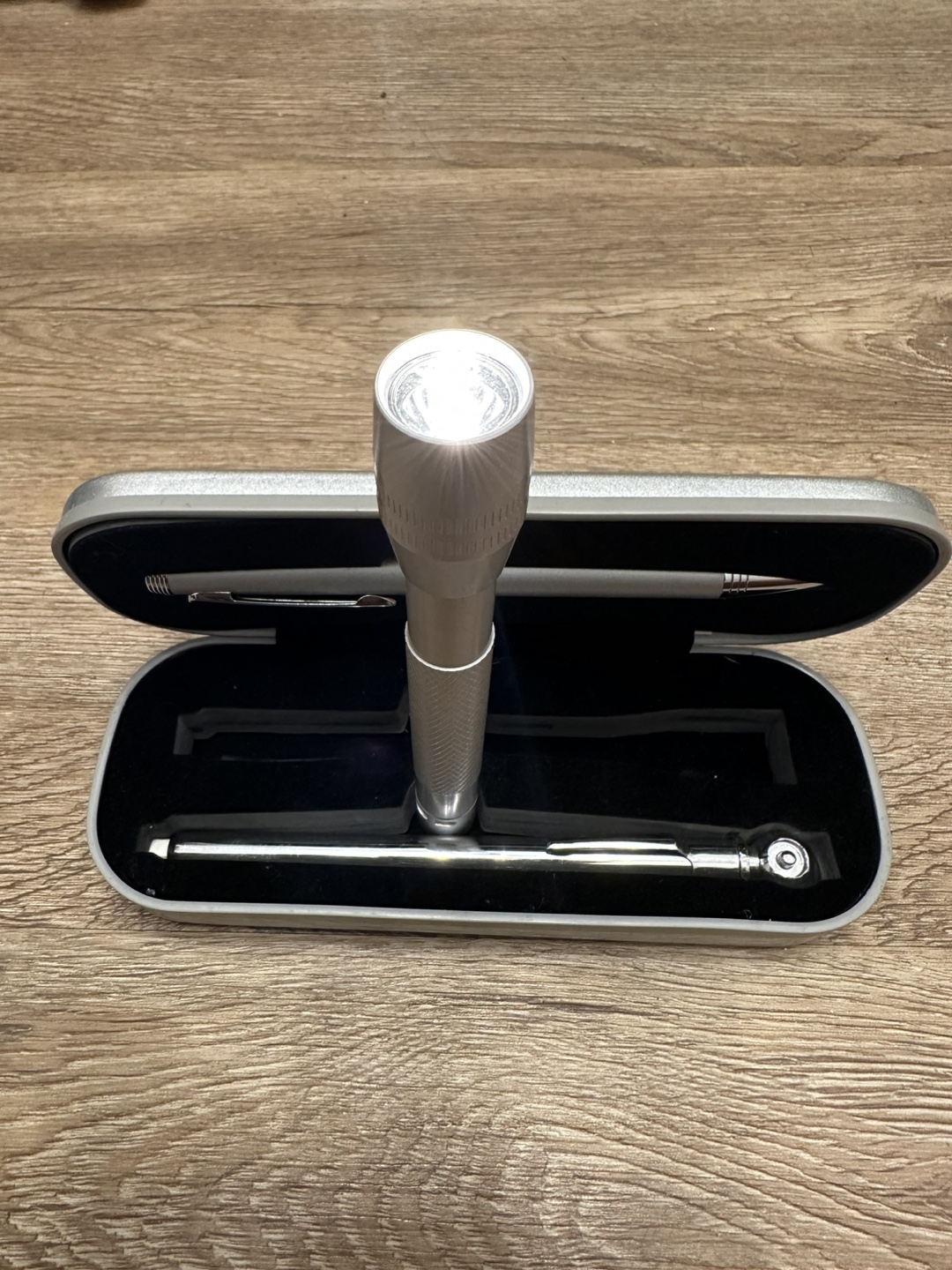 BMW Mt. Kisco Pen, LED Flashlight, and Tire Gauge Gift Set - photo 5