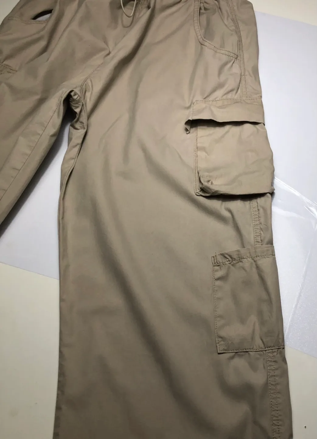 Refuge Women’s Parachute Cargo Pants - Size Medium image indicator(3)