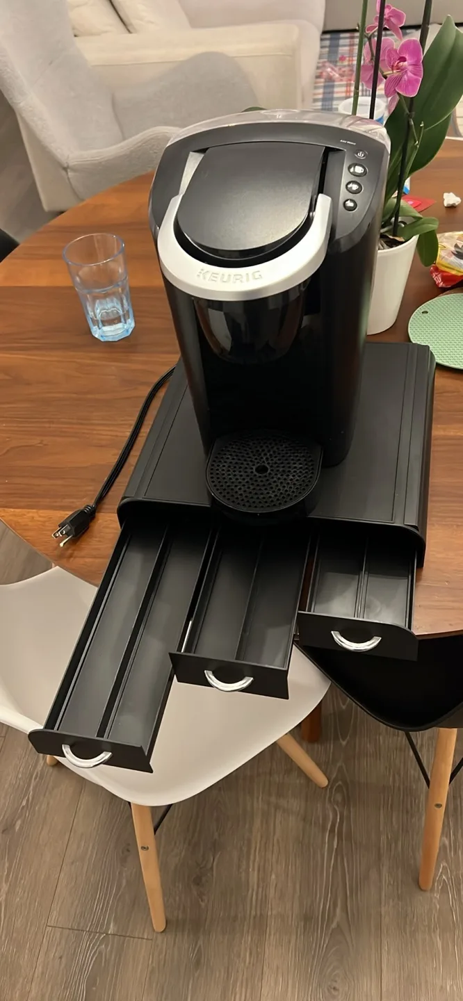 Keurig K15 Single-Serve K-Cup Coffee Maker with Storage Drawer image indicator(3)