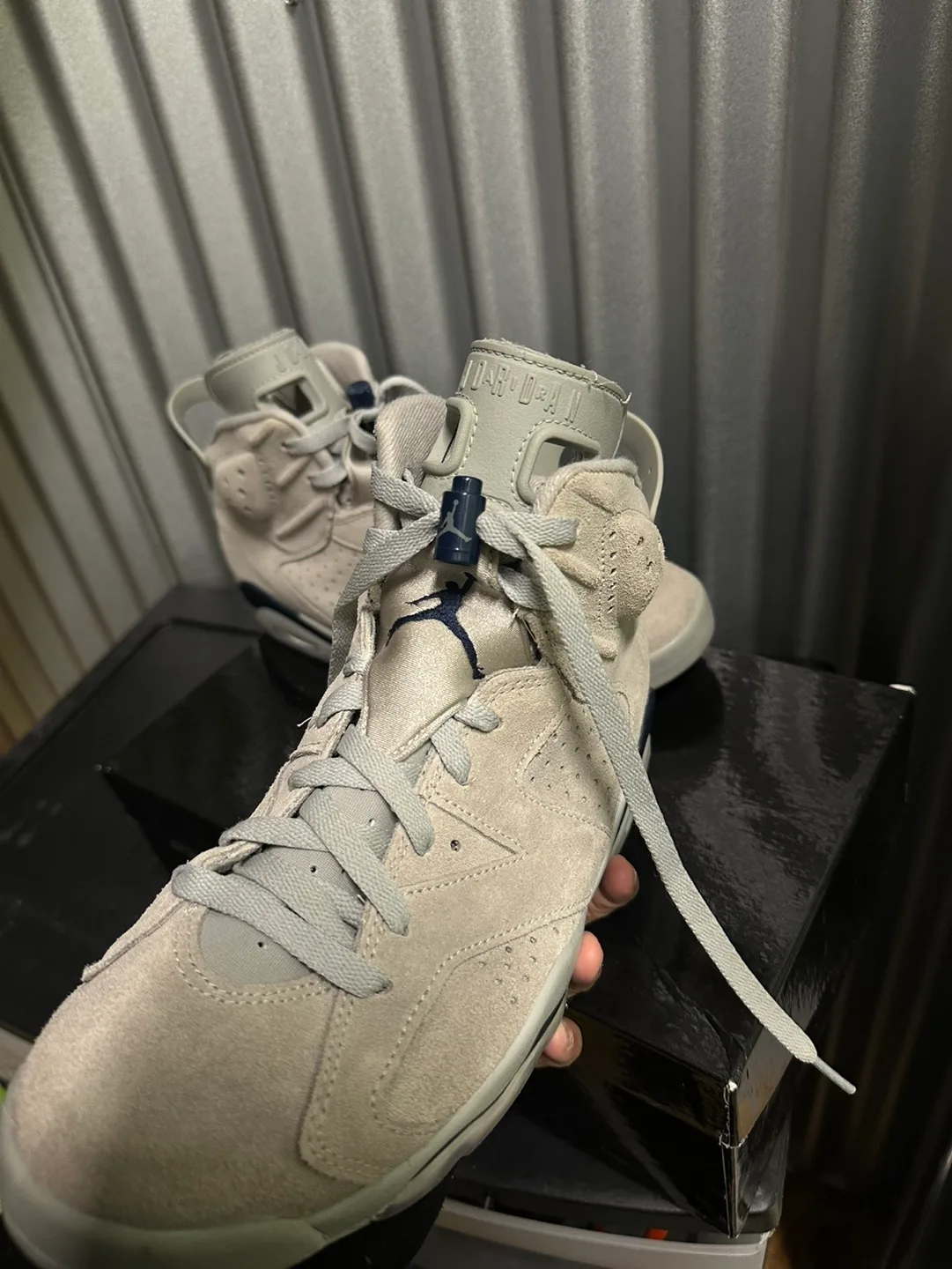 Air Jordan 6 Retro Light Bone image indicator(6)