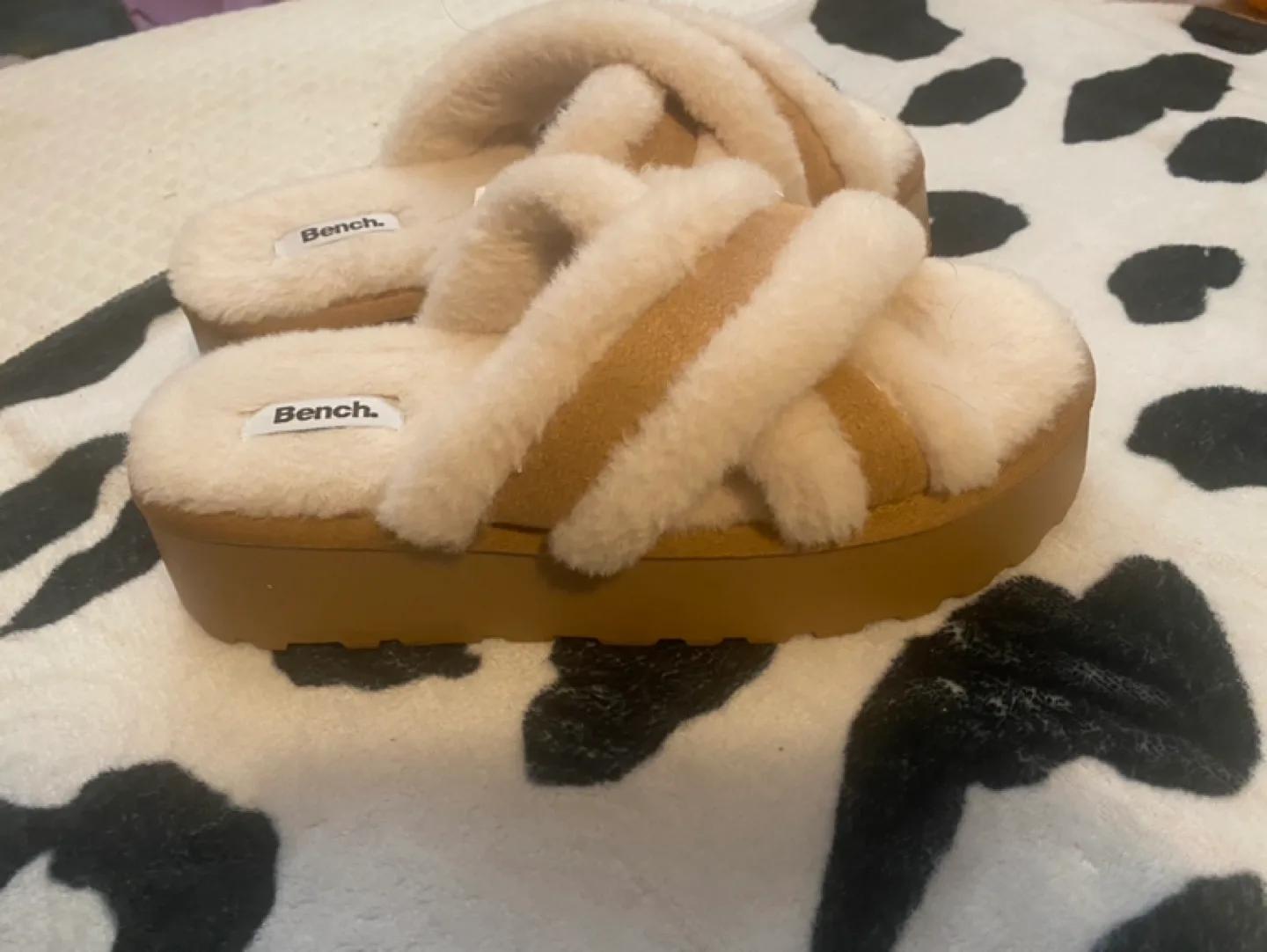 Bench soft faux fur fuzzy slippers size 6 $15 image indicator(2)
