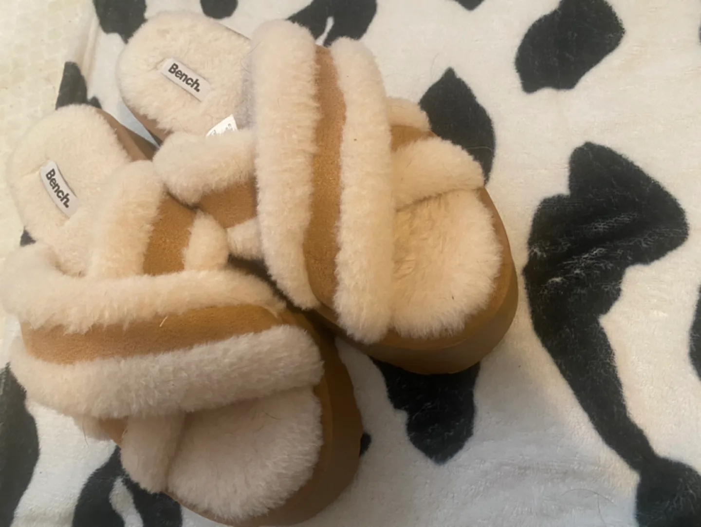 Bench soft faux fur fuzzy slippers size 6 $15 image indicator(3)