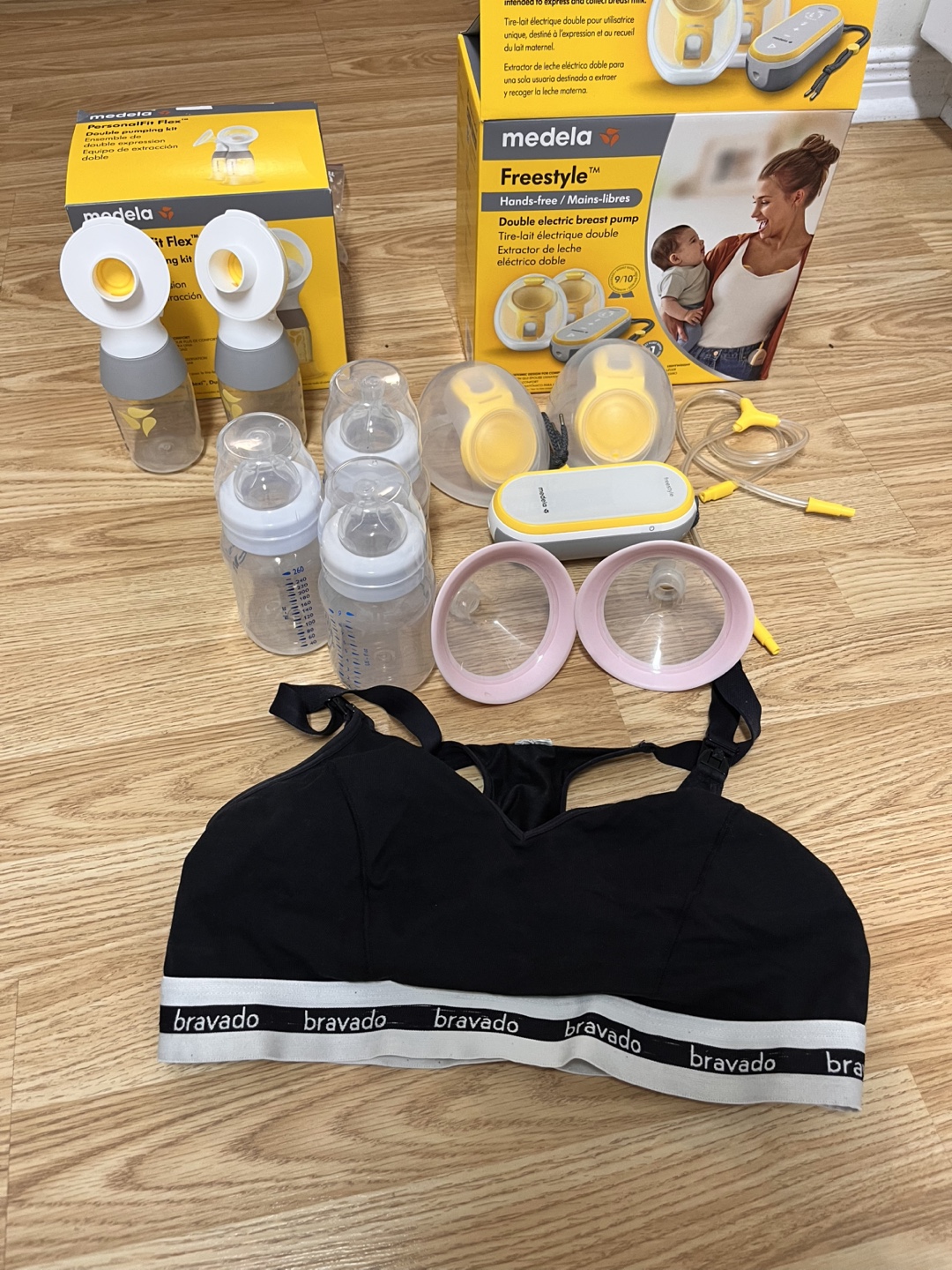 Medela Freestyle Double Electric Breast Pump with Accessories - photo 2
