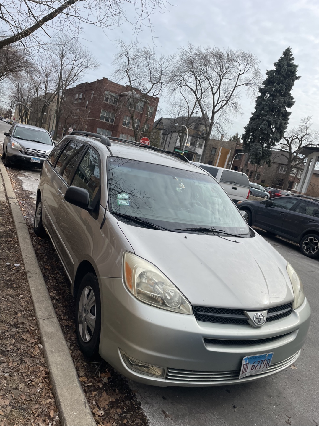 2005 Toyota Sienna LE Minivan