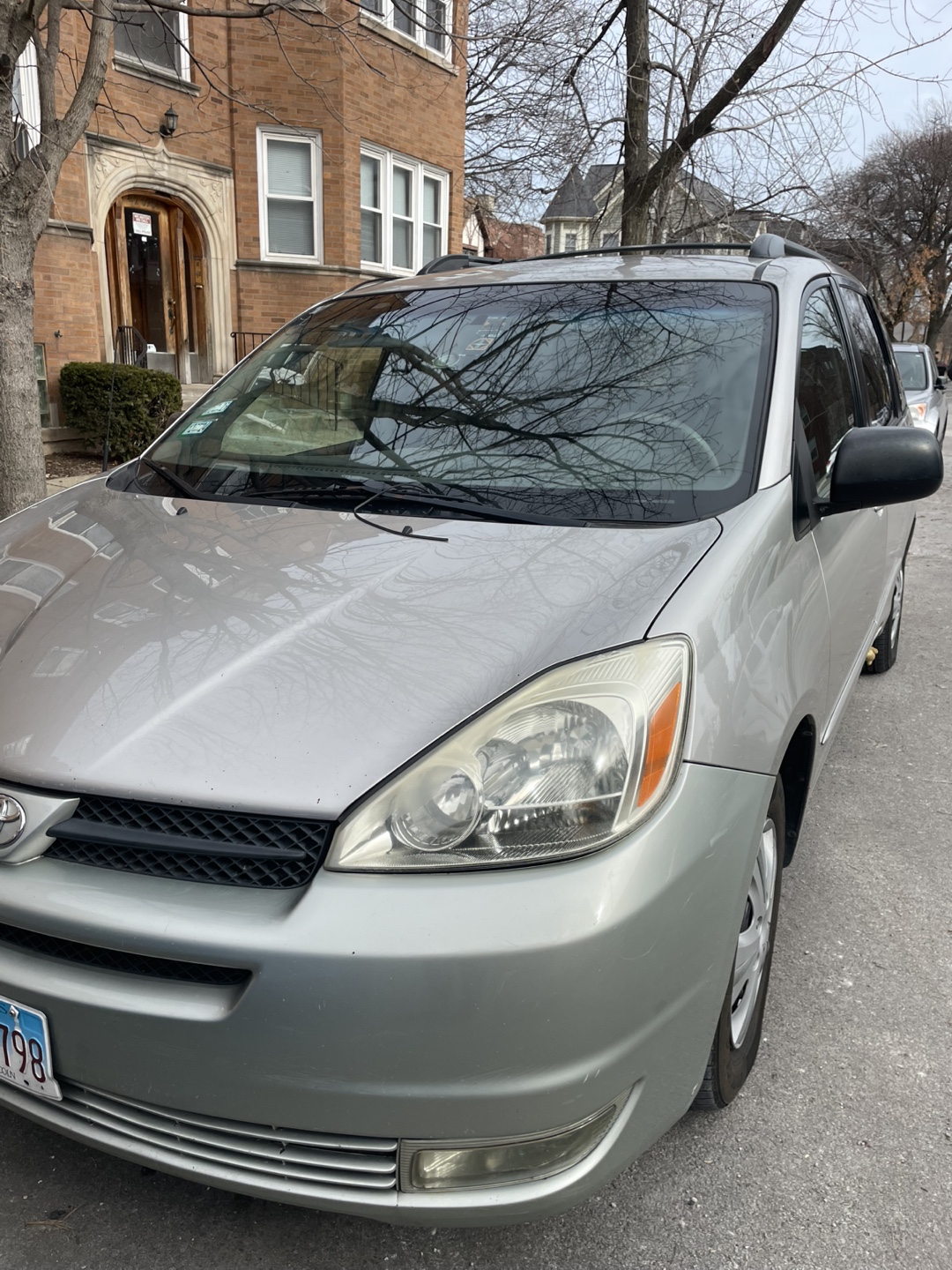 2005 Toyota Sienna LE Minivan - photo 5