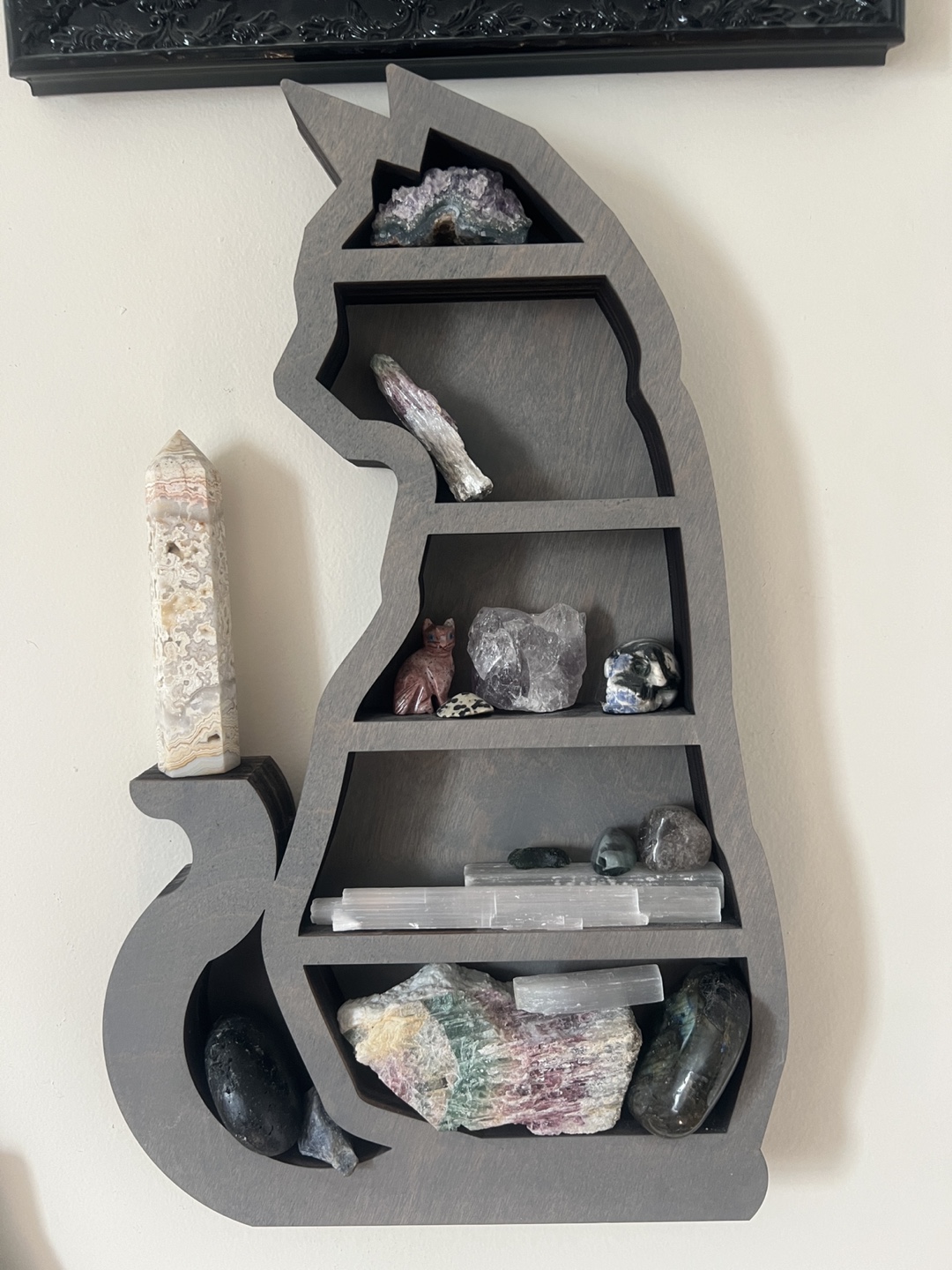 Cat-Shaped Handmade Wooden Crystal Shelf