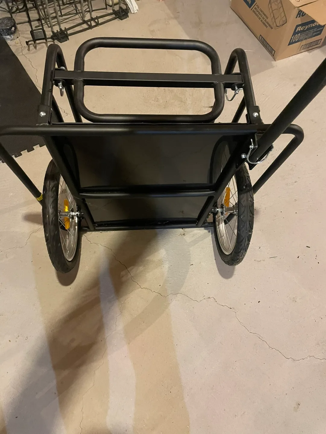 Black Bike Trailer - Cargo Carrier image indicator(4)