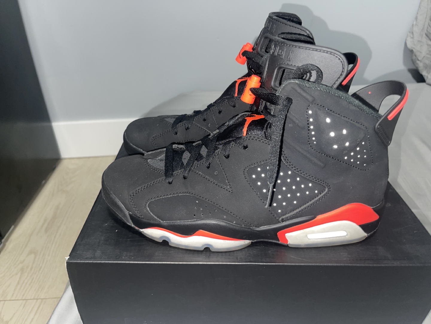 Air Jordan Retro 6 Black Infrared 2014 Size 9