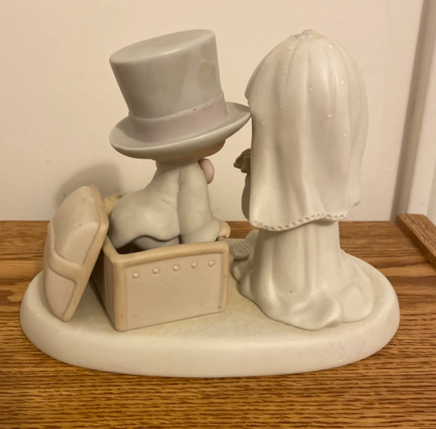 Precious Moments ‘Heaven Bless Your Togetherness’ Figurine image indicator(2)