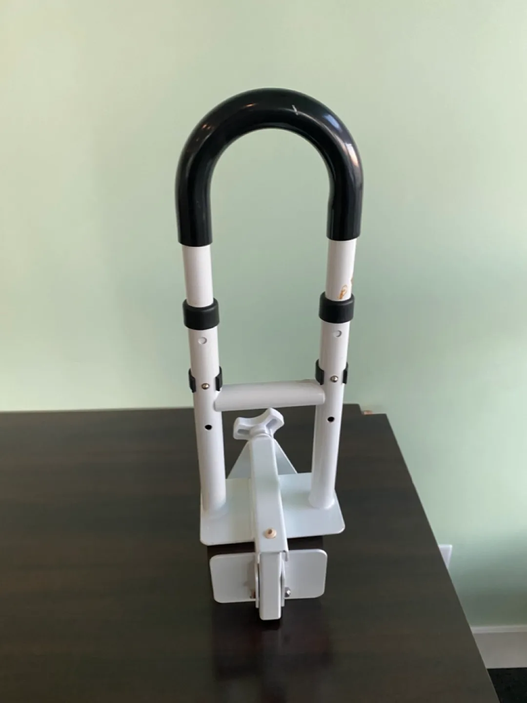 Drive Medical Adjustable Bathtub Grab Bar image indicator(3)