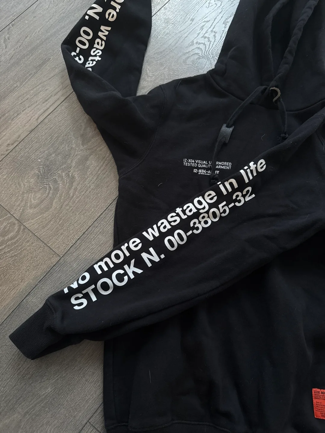 Unisex Izzue IZ-XO4-ARMY Black Hoodie Size M image indicator(2)