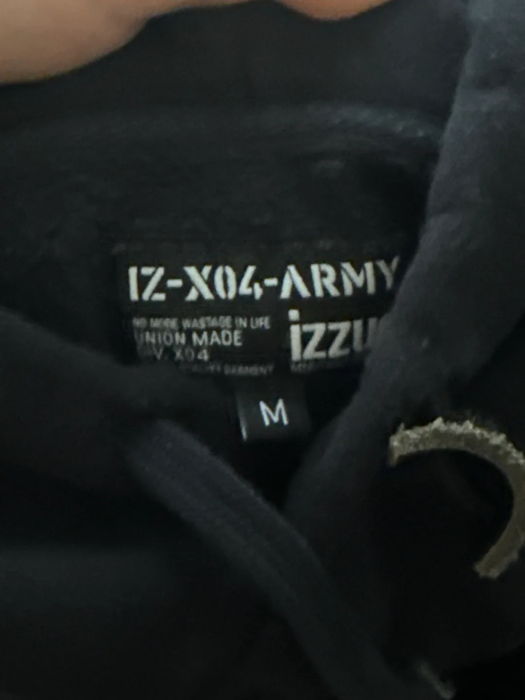 Unisex Izzue IZ-XO4-ARMY Black Hoodie Size M image indicator(3)