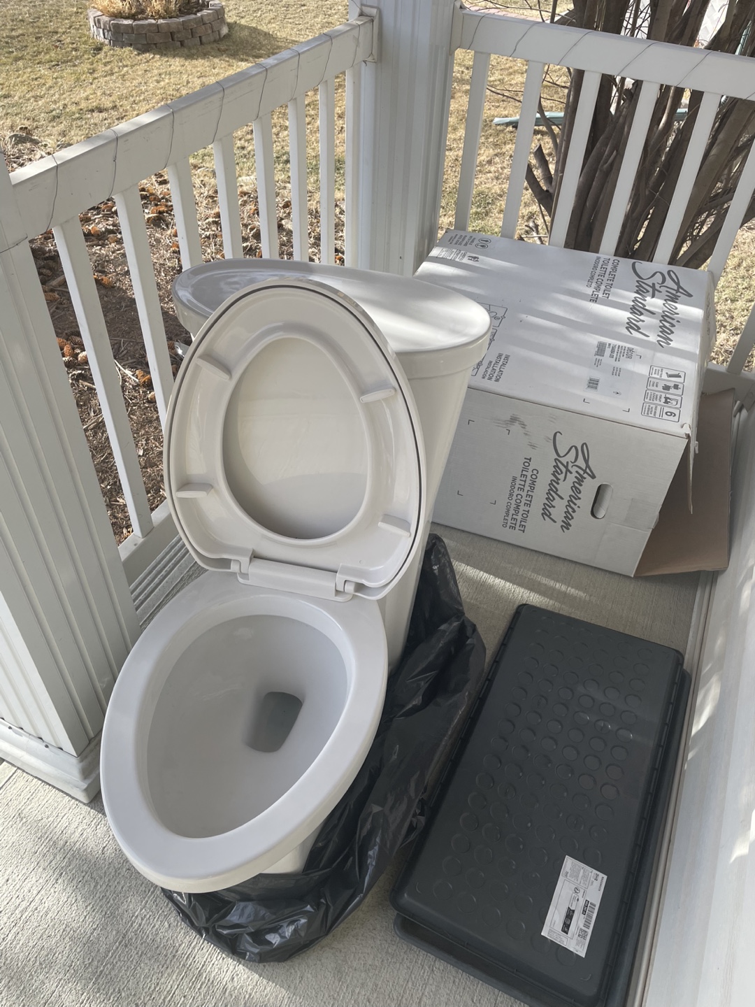 Clean American Standard Two-Piece Toilet - photo 3