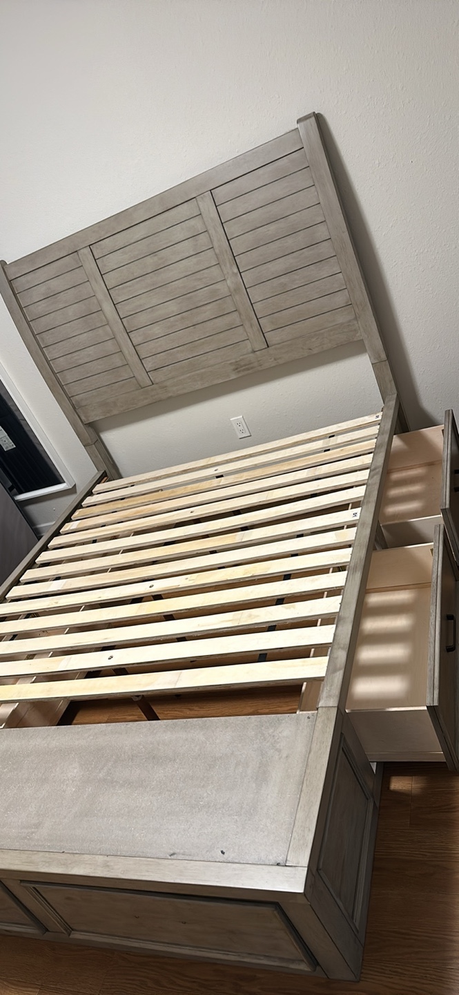 Queen size storage Bed