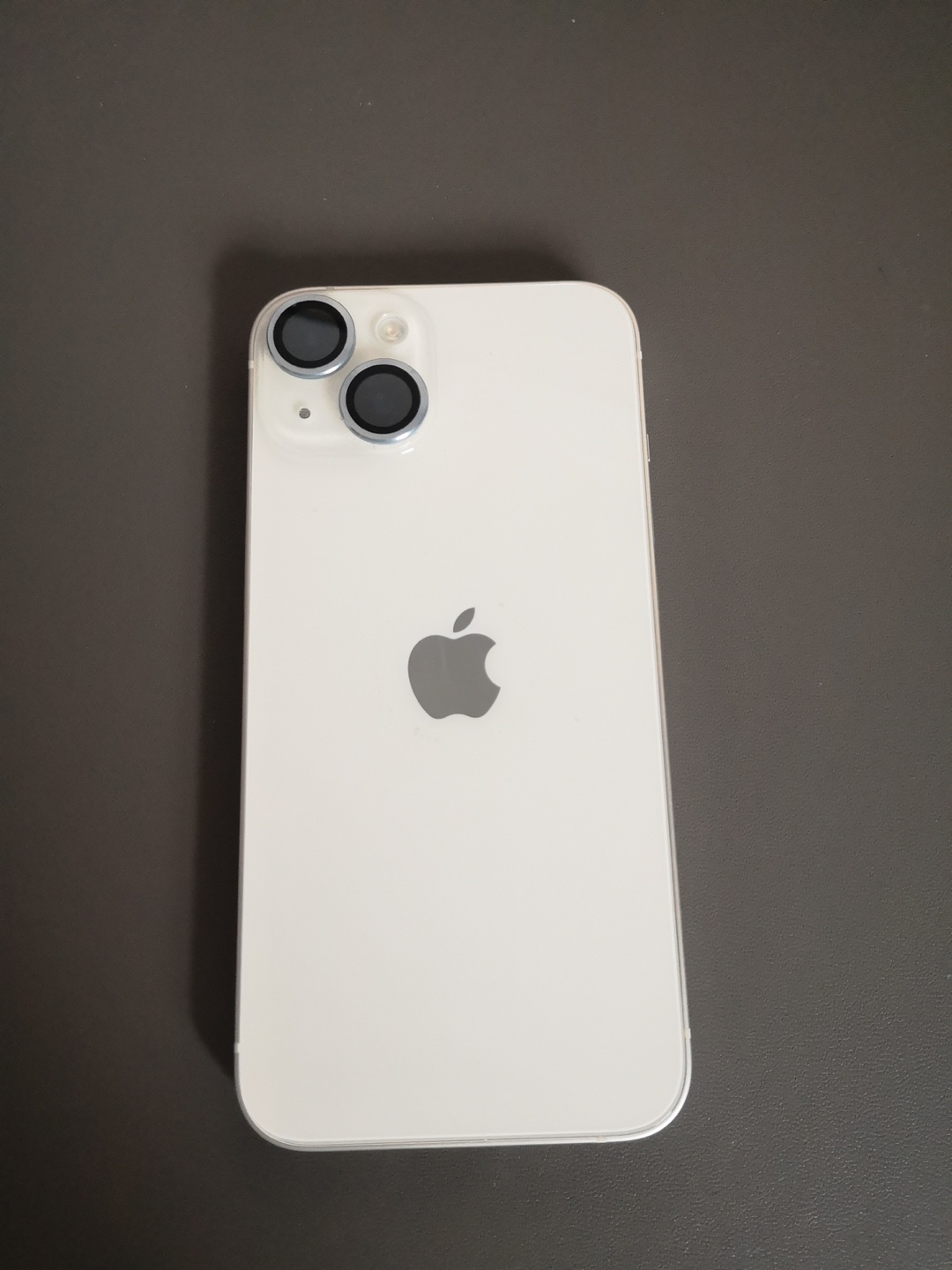 iPhone 14 White with Case - photo 2