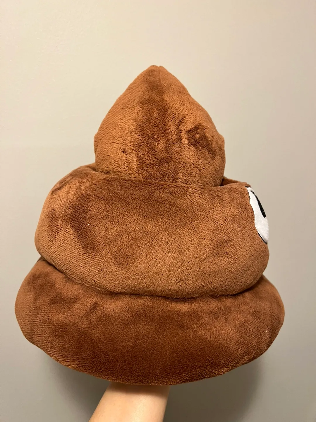 New fun emoji hat . Used only display. image indicator(2)