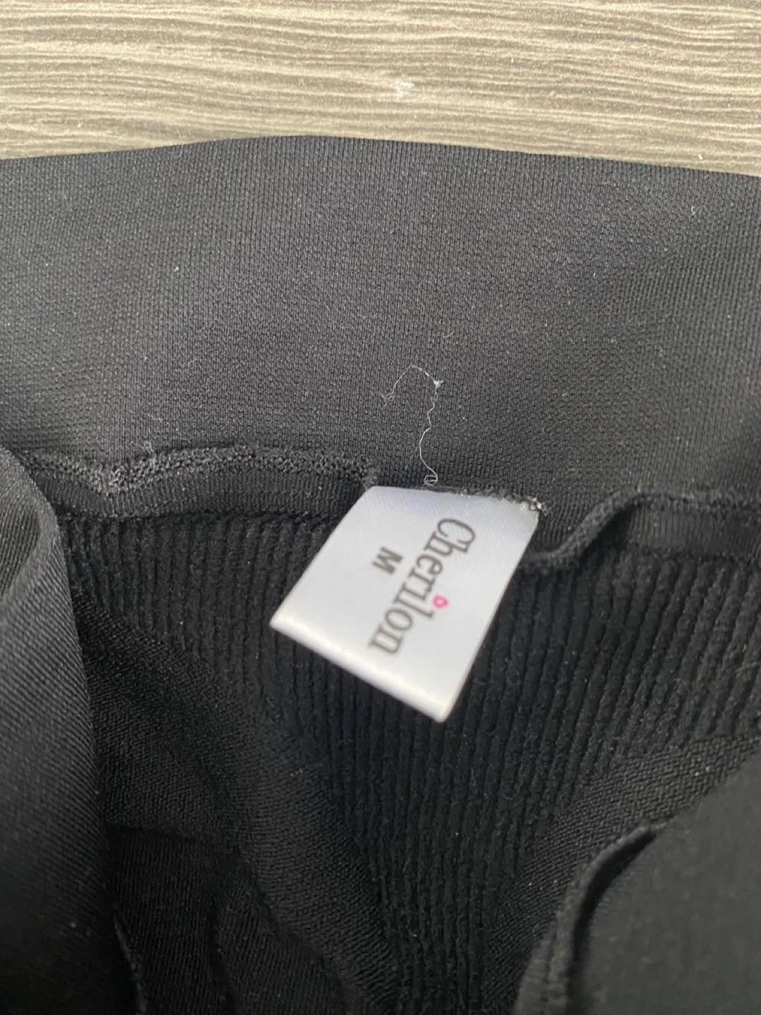 Cherilon Medium Black Butt Lifting Leggings image indicator(4)