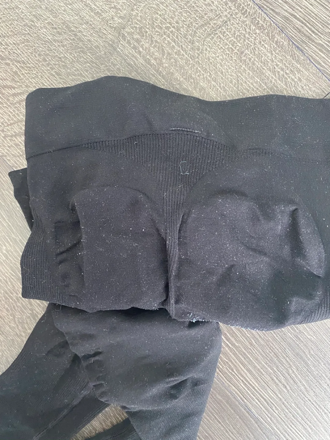 Cherilon Medium Black Butt Lifting Leggings image indicator(2)