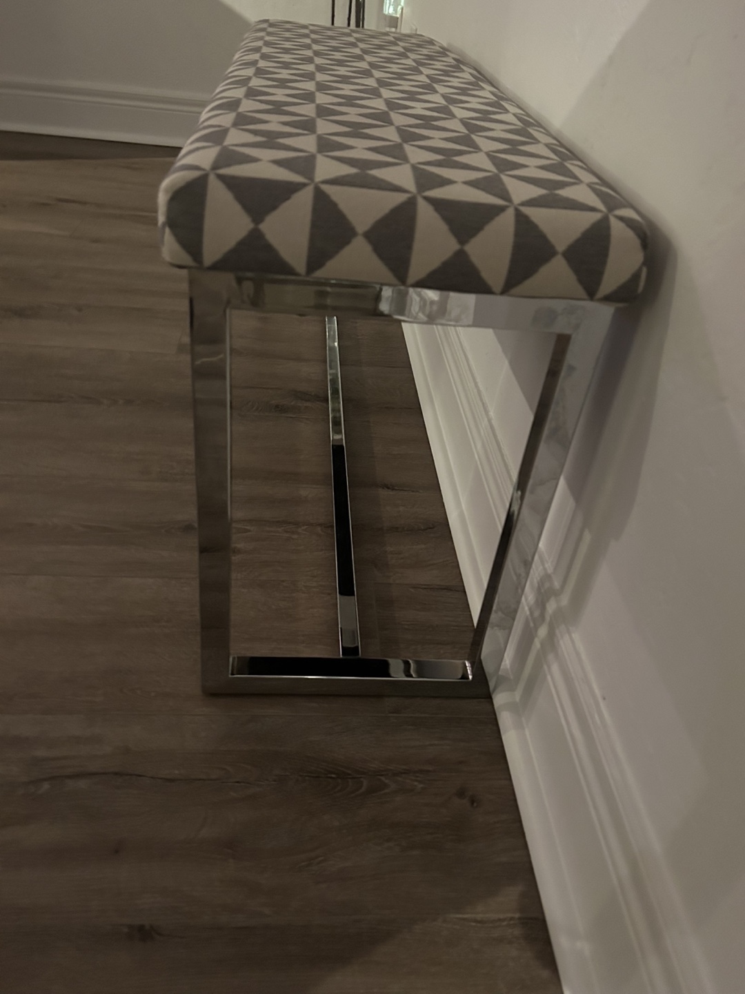 2 Grey/Beige Thin Decorative Benches - Gorgeous - photo 4