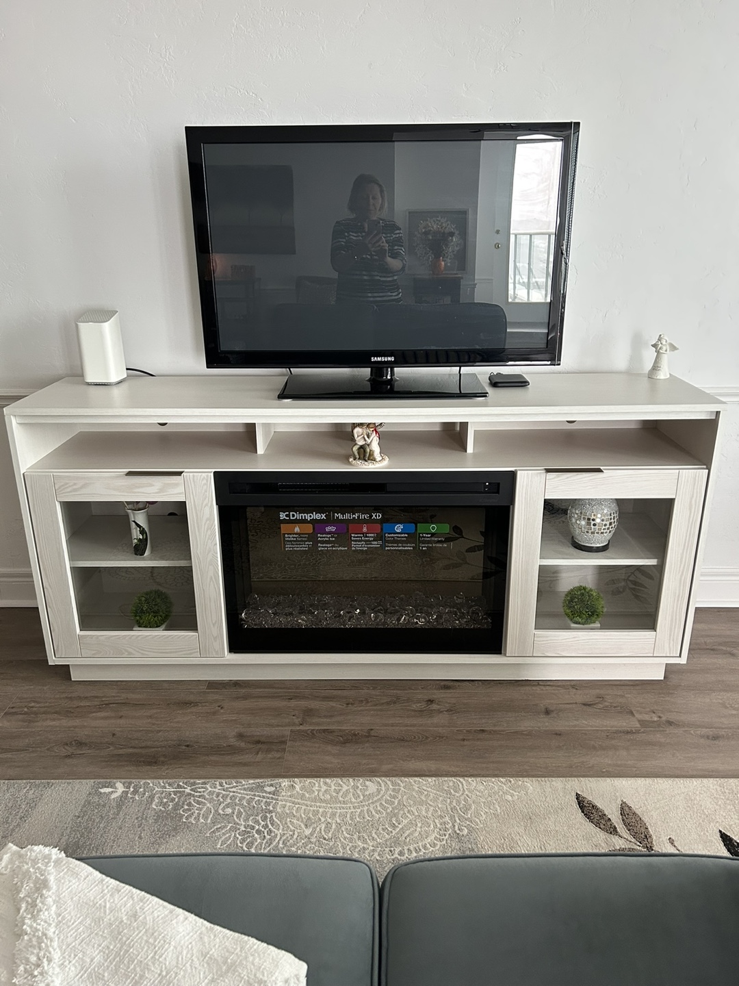TV White Oak Cabinet With Dimplex Fireplace Insert (Lazy Boy) - photo 2
