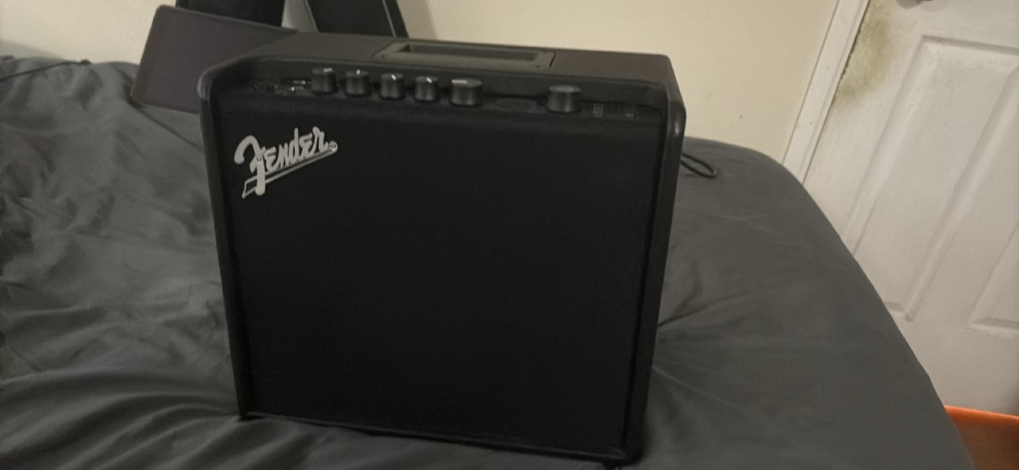 Fender Mustang LT25 Guitar Amplifier