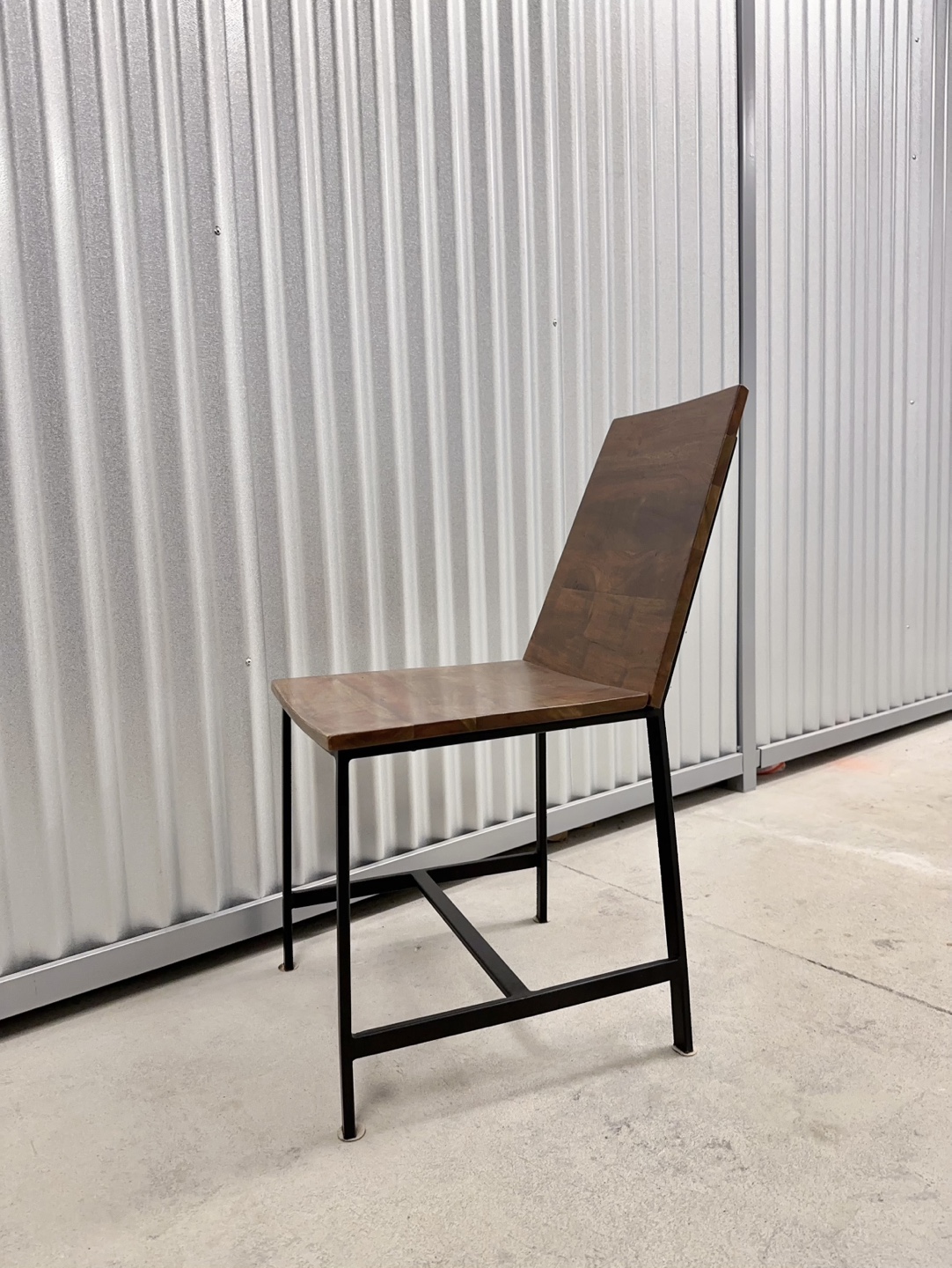 Pair of Mid-Century Modern Dining Chairs - photo 3