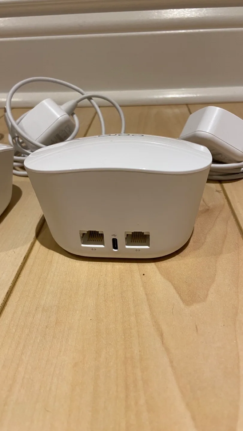 Eero Mesh Wifi Router /Extender (4-pack) image indicator(3)