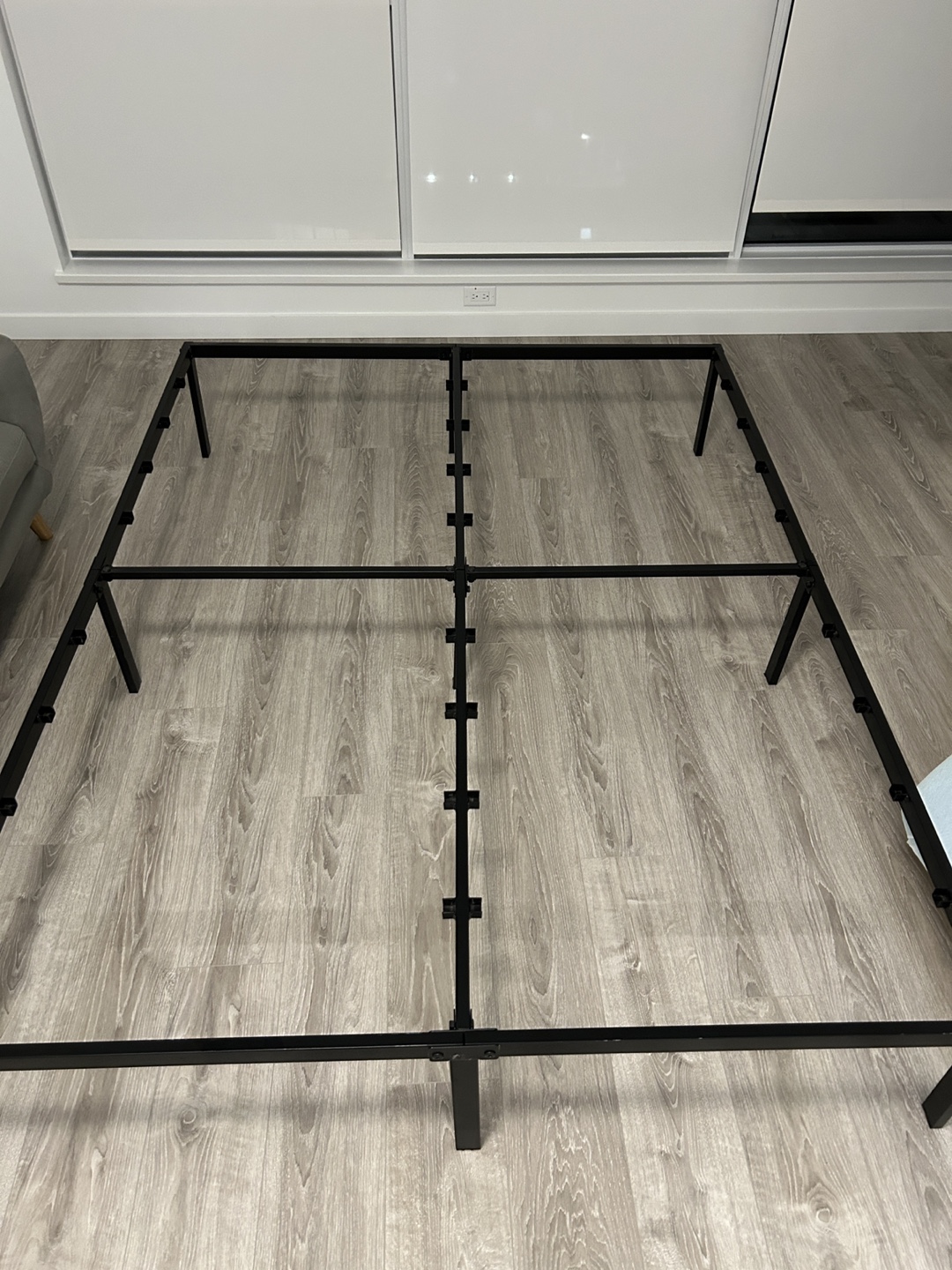 Queen Size 14 Inch Metal Platform Bed Frame - photo 2