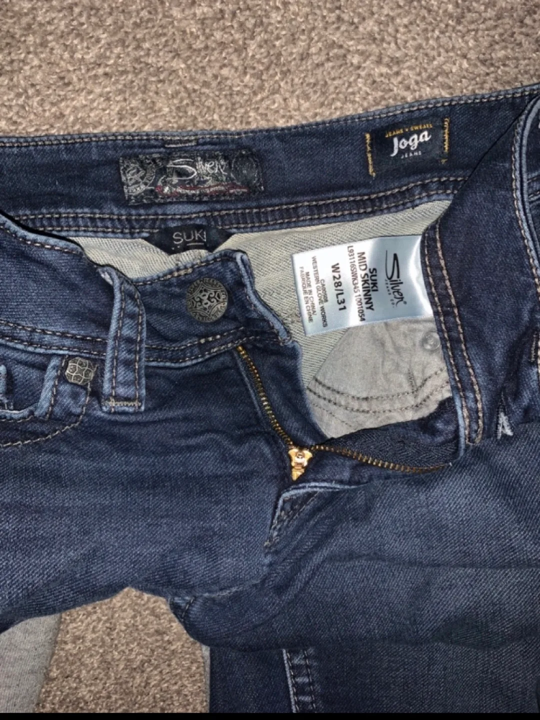 Silver Skinny Jeans - Size 28/31 #freecycle - recycle image indicator(3)