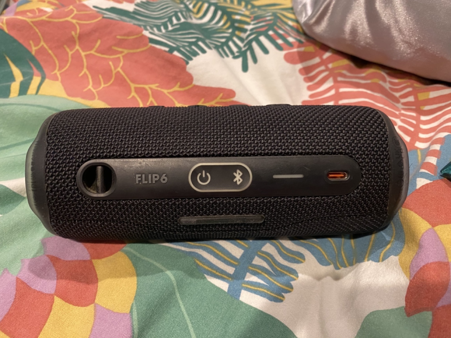 JBL Flip 6 Portable Bluetooth Speaker - photo 2