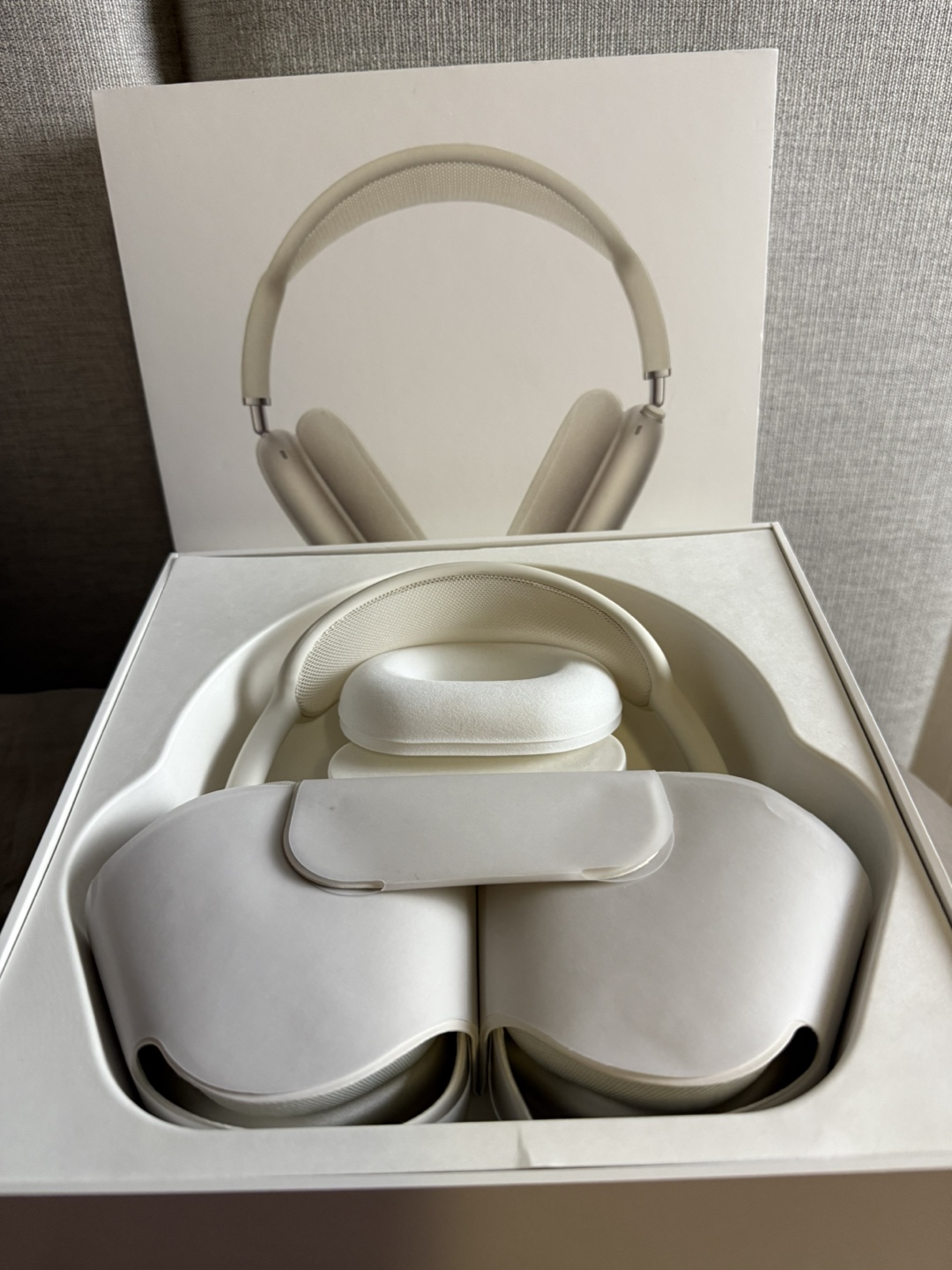 AirPods Pro Max 2 Headphones - Starlight (USB-C) - photo 4