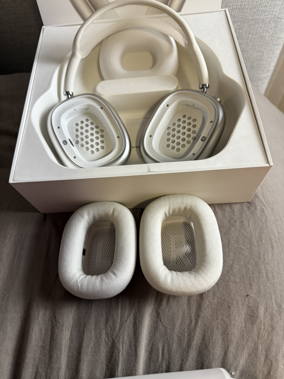 AirPods Pro Max 2 Headphones - Starlight (USB-C) - photo 5