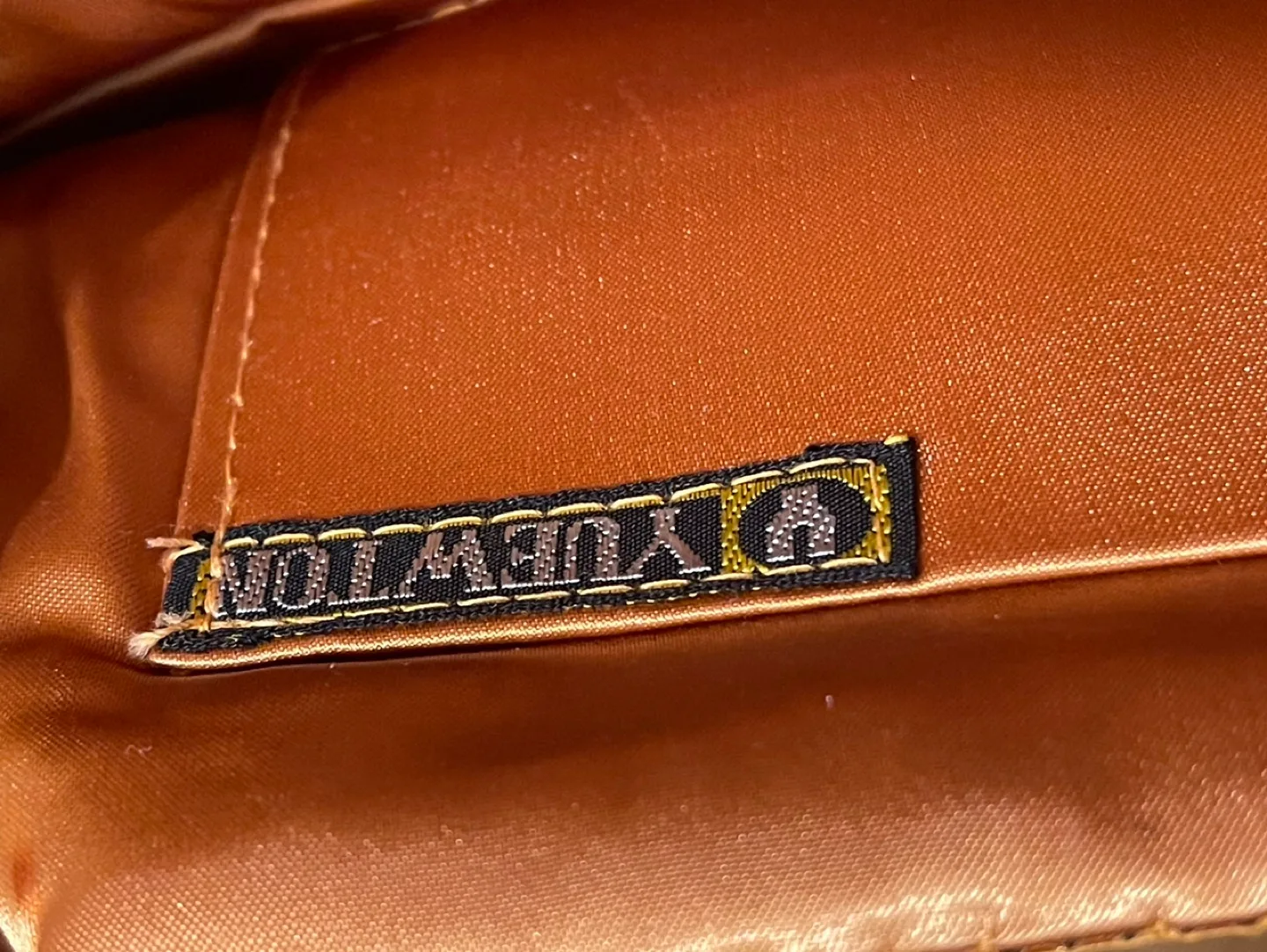 Gold Mesh Evening Bag image indicator(6)