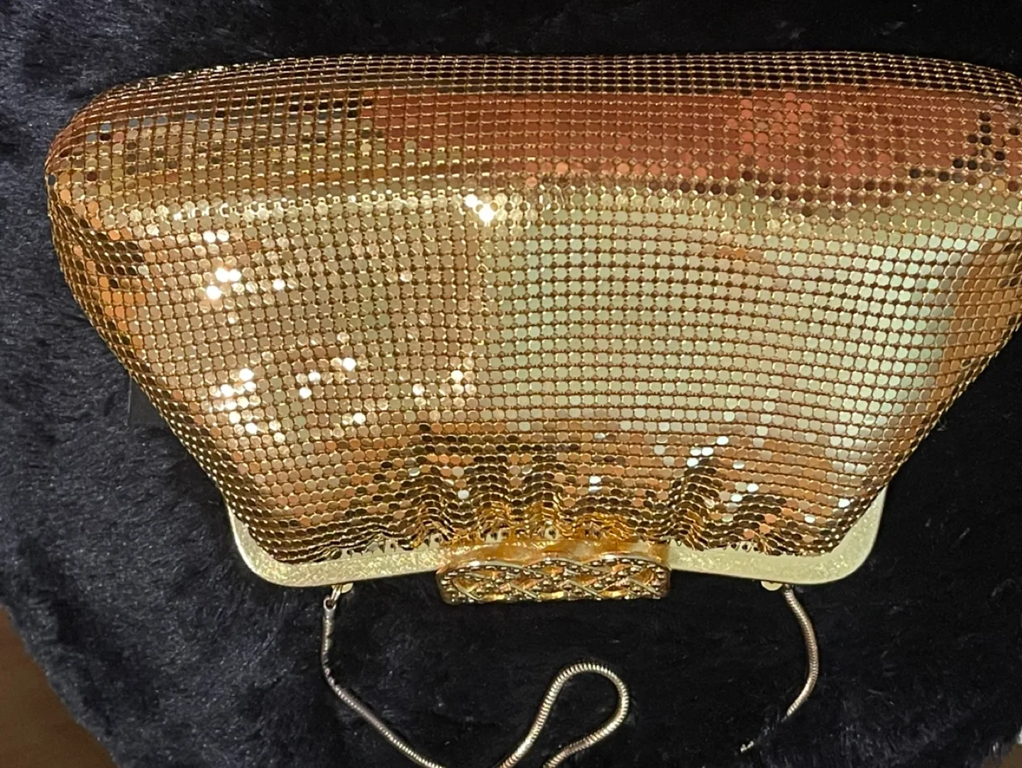 Gold Mesh Evening Bag image indicator(3)