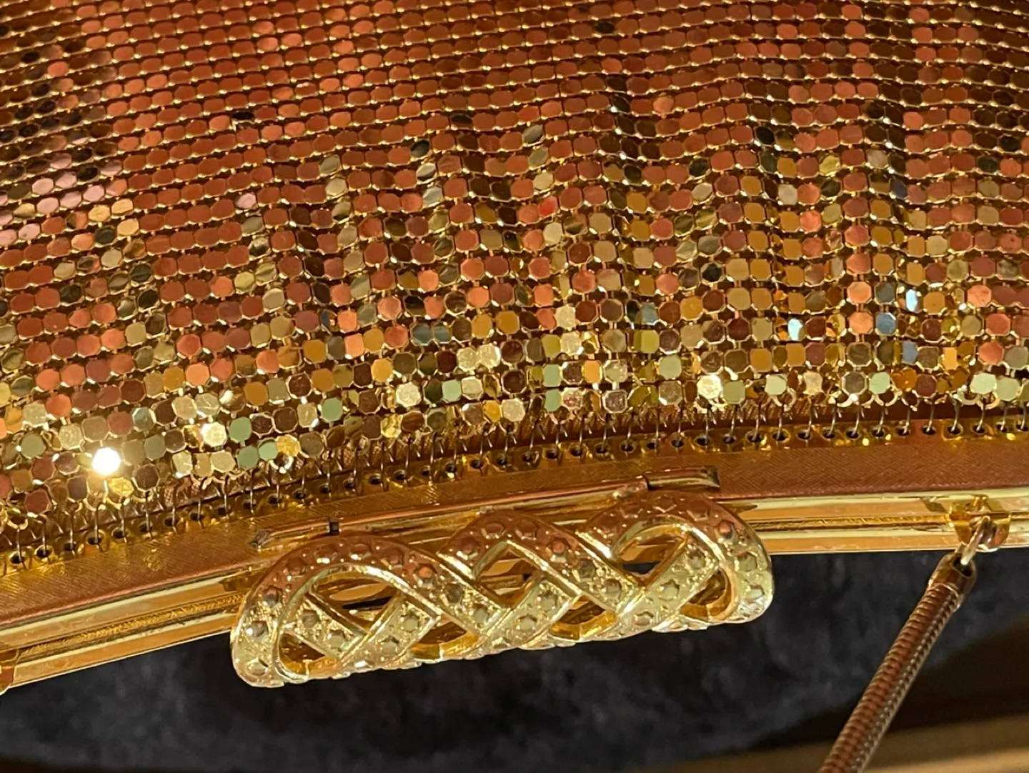 Gold Mesh Evening Bag image indicator(2)