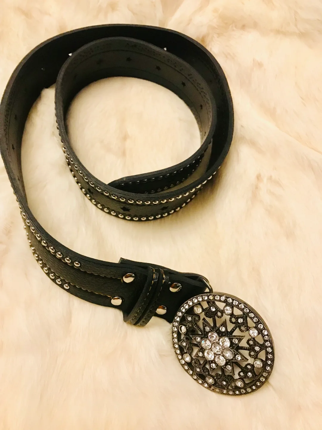 Stunning Black Leather Belt with Crystal Buckle image indicator(2)