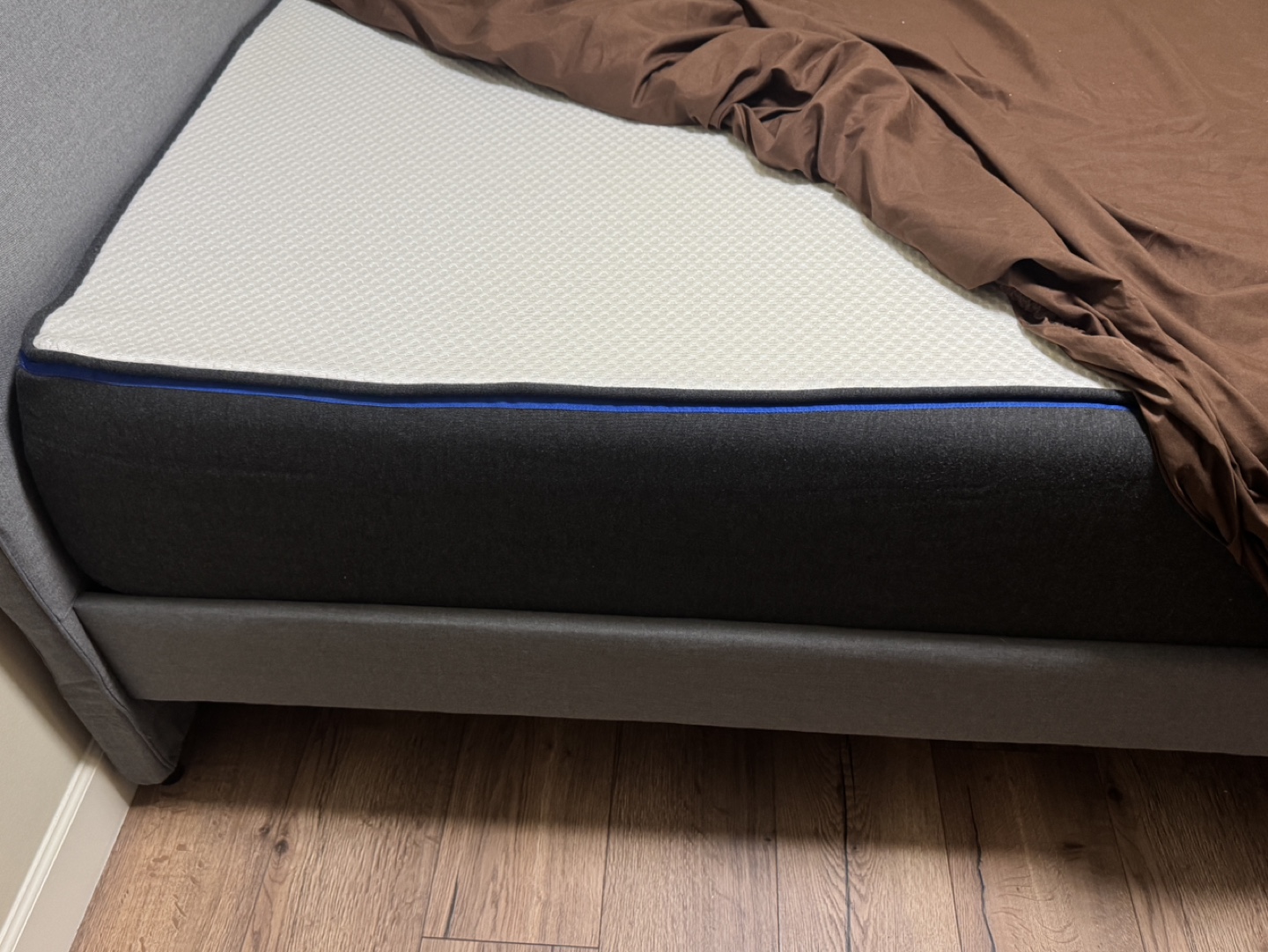 Queen Mattress - Like New - photo 3