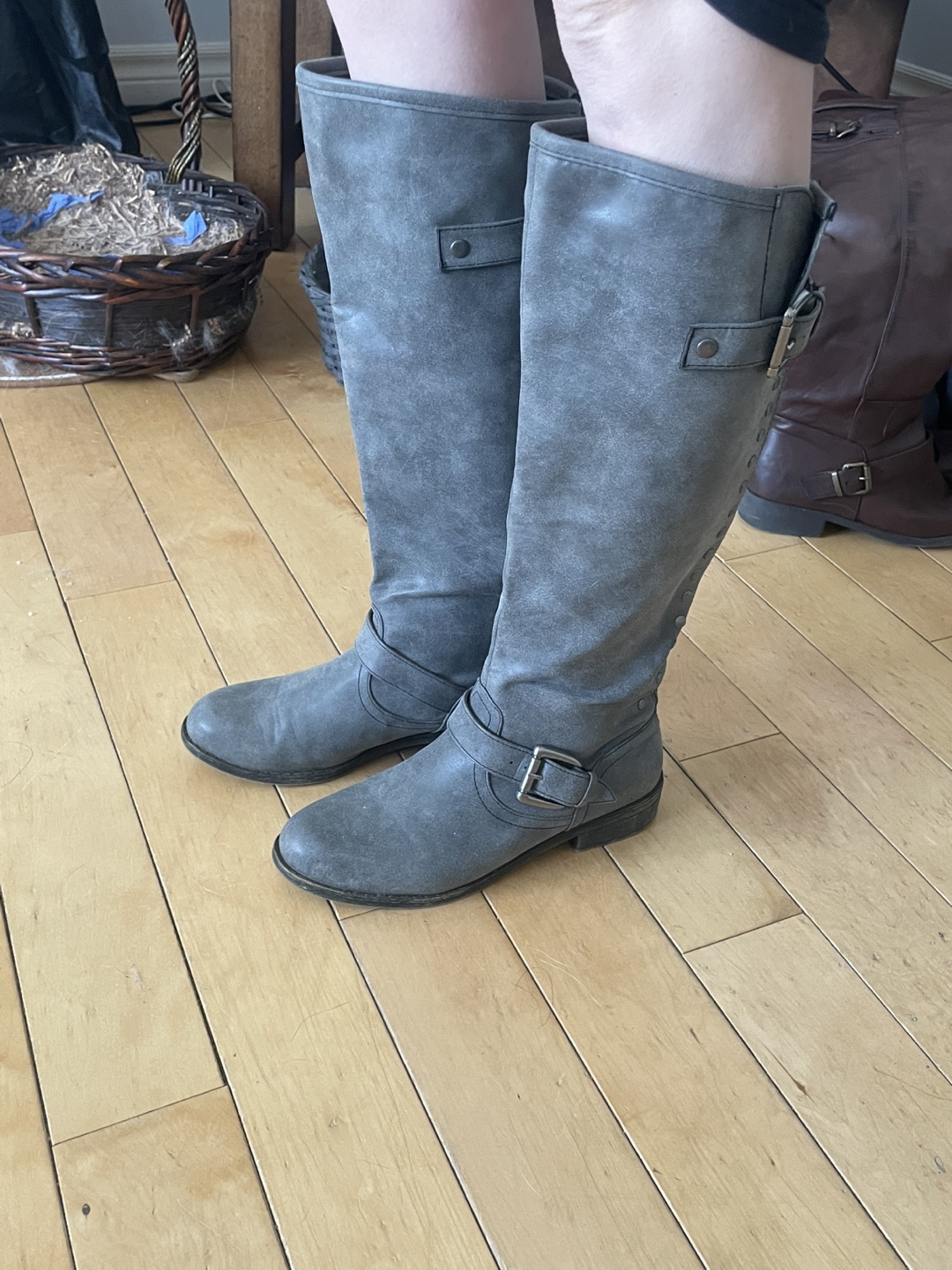 Grey Knee-High Boots with Side Zip - photo 3