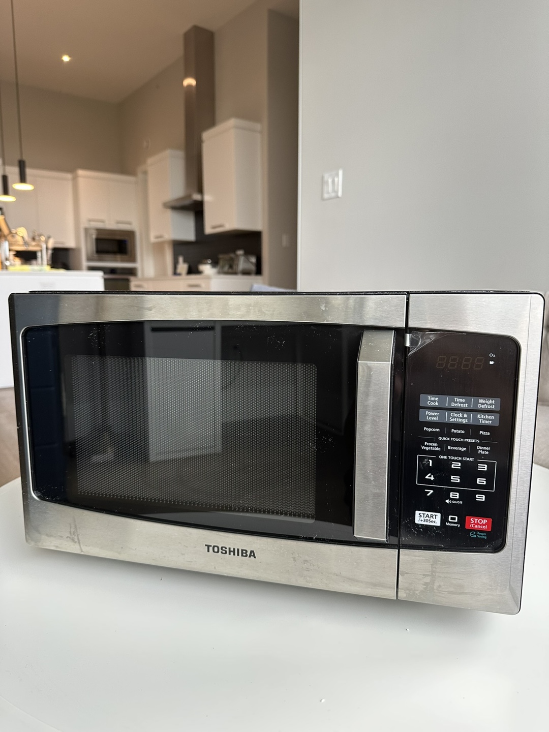 Toshiba Microwave - basically New