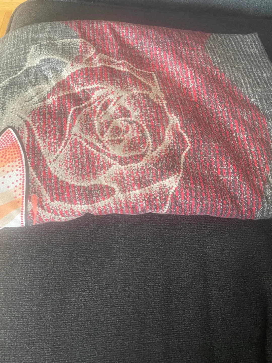 Red and Grey Knit Throw bedsheet image indicator(3)