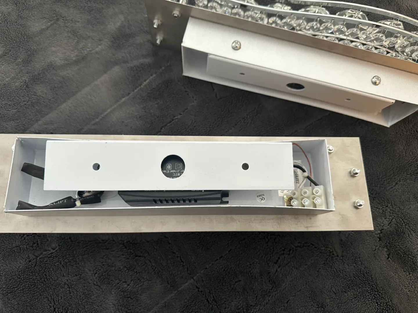 Pair of brand new Crystal vanity light fixtures image indicator(6)