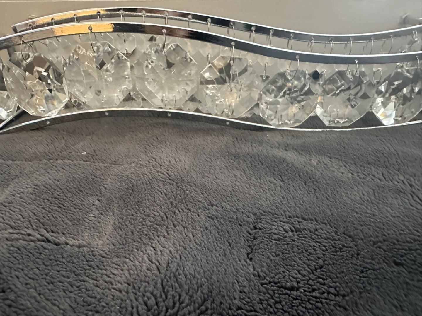 Pair of brand new Crystal vanity light fixtures image indicator(3)