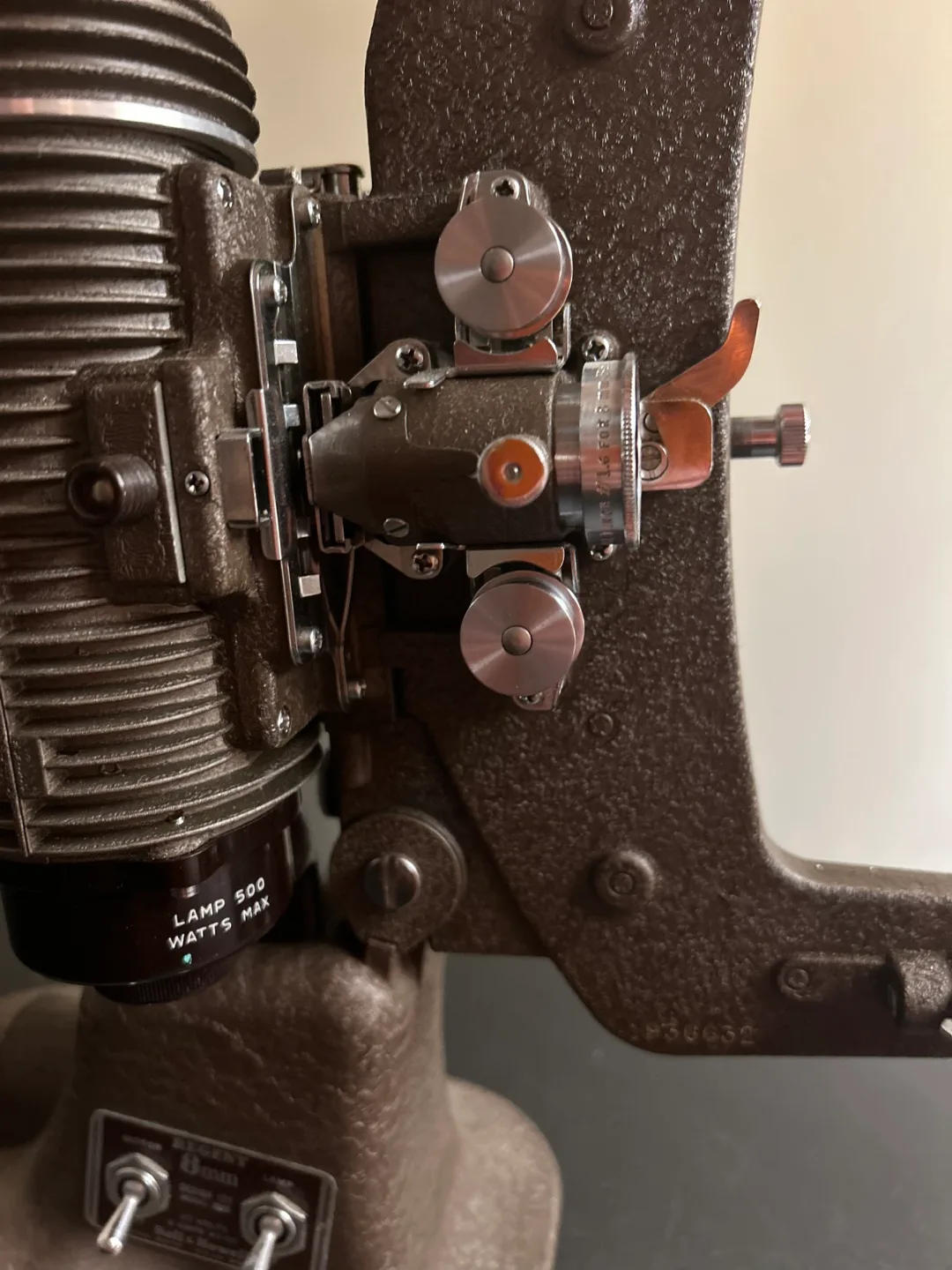 Vintage Bell & Howell Regent 8mm Film Projector - Model 122 image indicator(2)